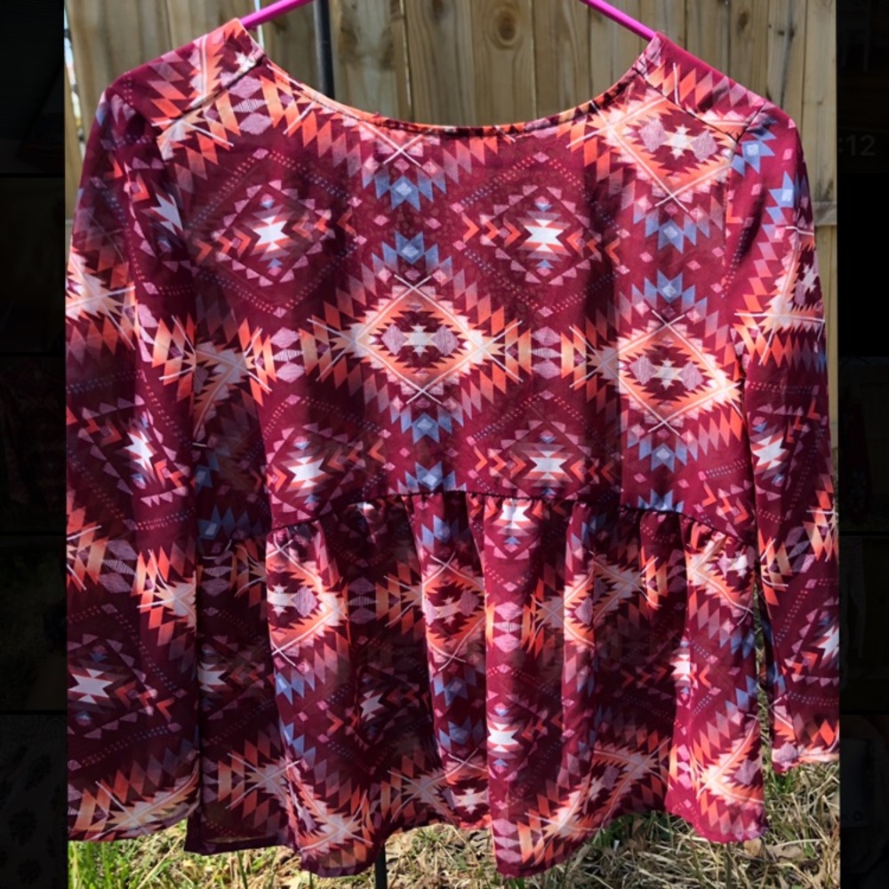Short Loose Patterned Chiffon Blouse--Wide